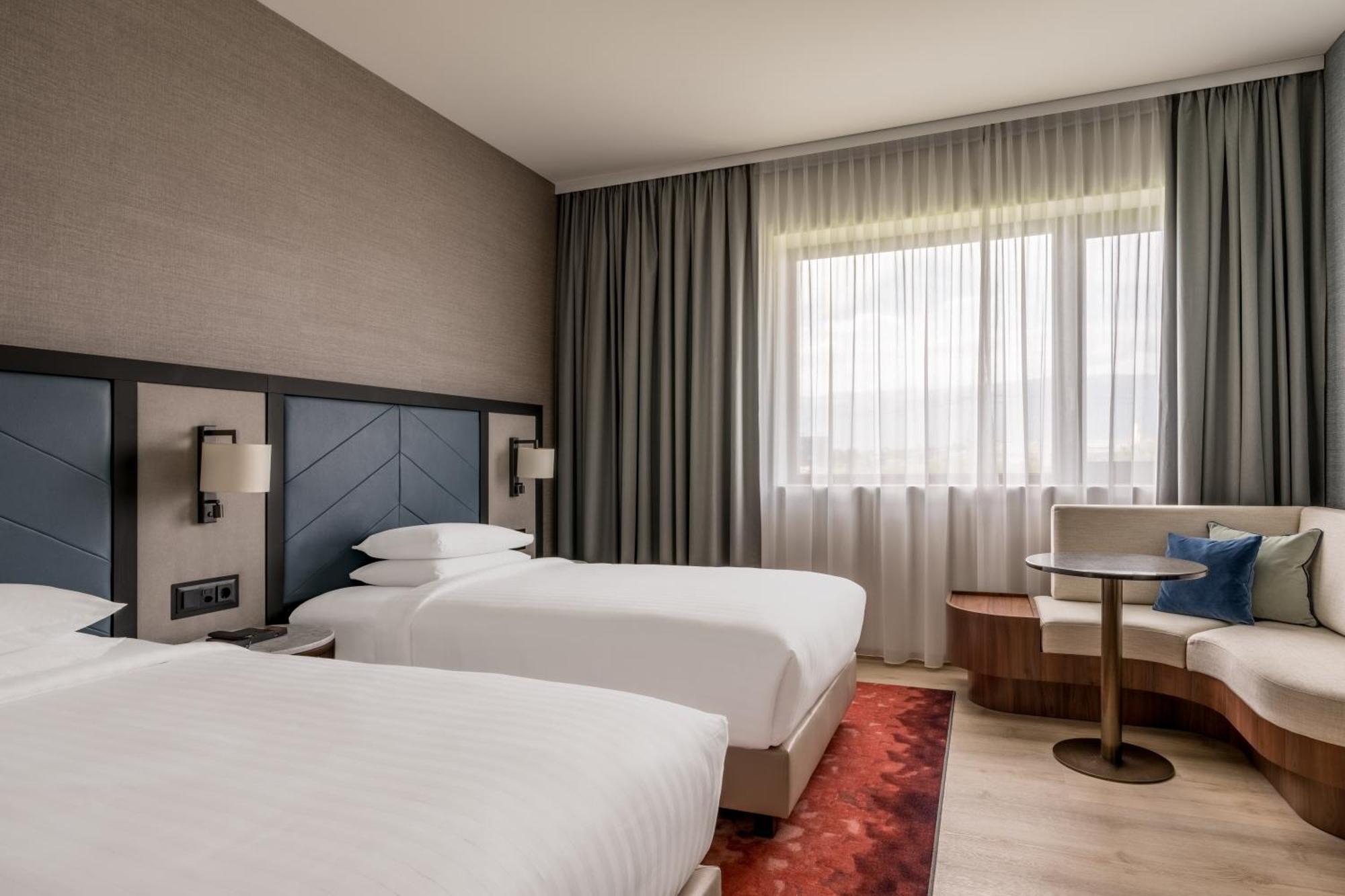 Geneva Marriott Hotel เมย์แร็ง ภายนอก รูปภาพ