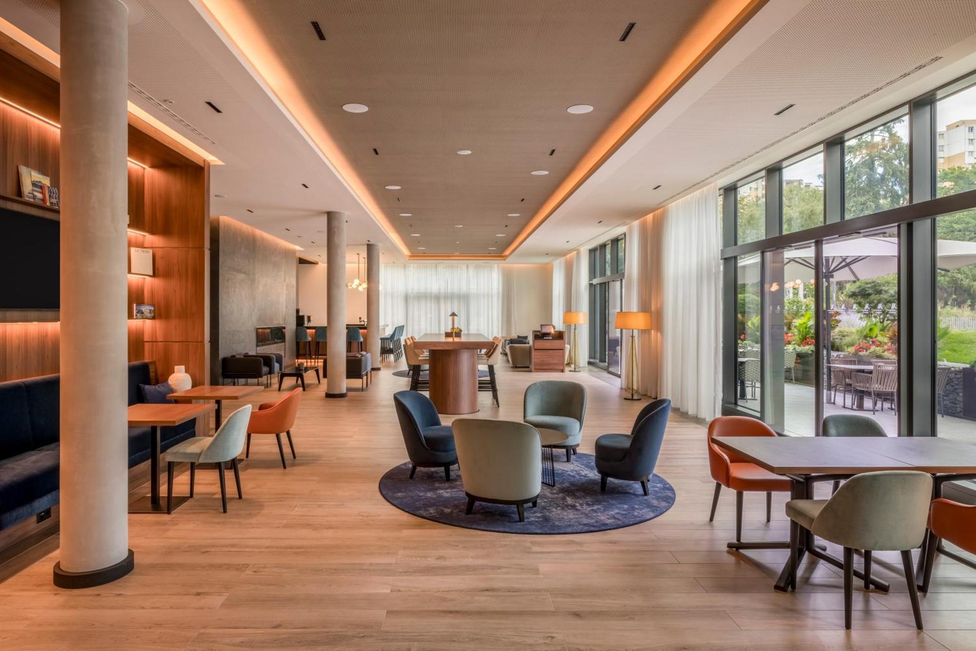 Geneva Marriott Hotel เมย์แร็ง ภายนอก รูปภาพ